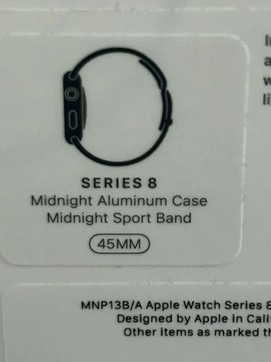 Apple Watch 8 45mm like new in box - Image 4