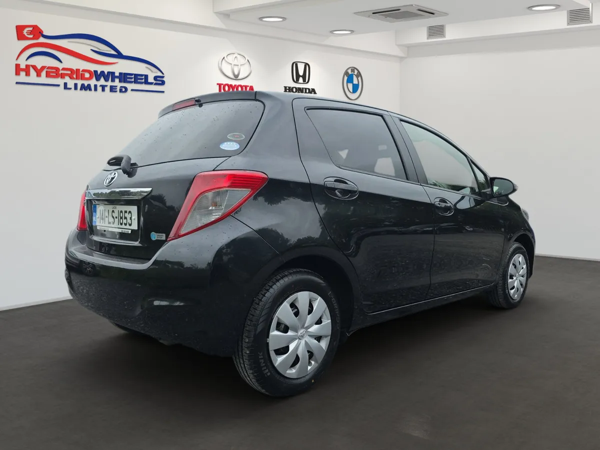 Toyota Vitz 2014 - Image 4