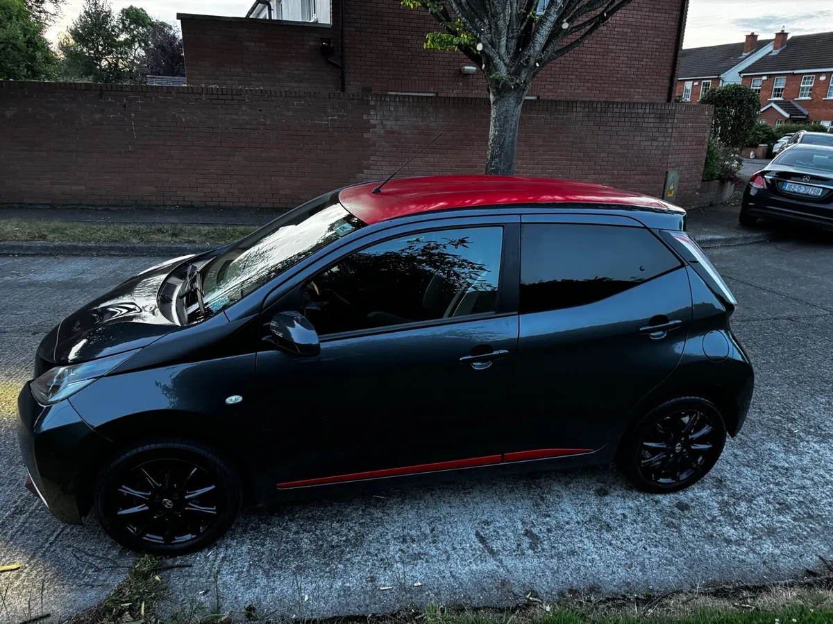 Toyota Aigo Automatic - Image 2