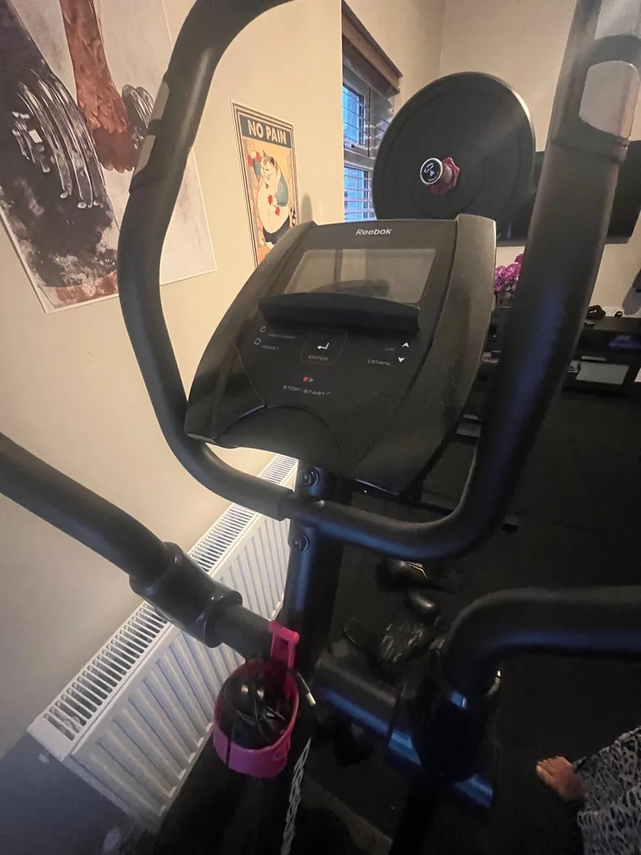 Cross Trainer - Image 2