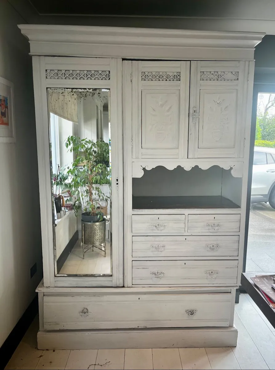 Wardrobe - Image 1