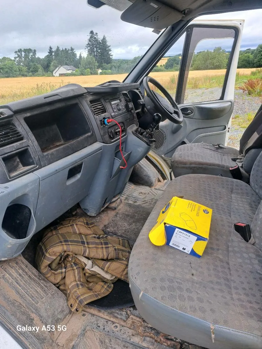 Ford Transit - Image 4