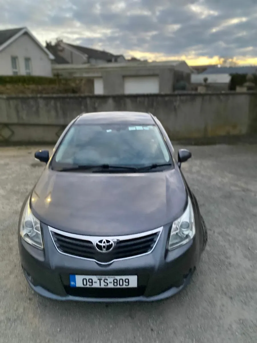 Toyota Avensis 2009 - Image 1
