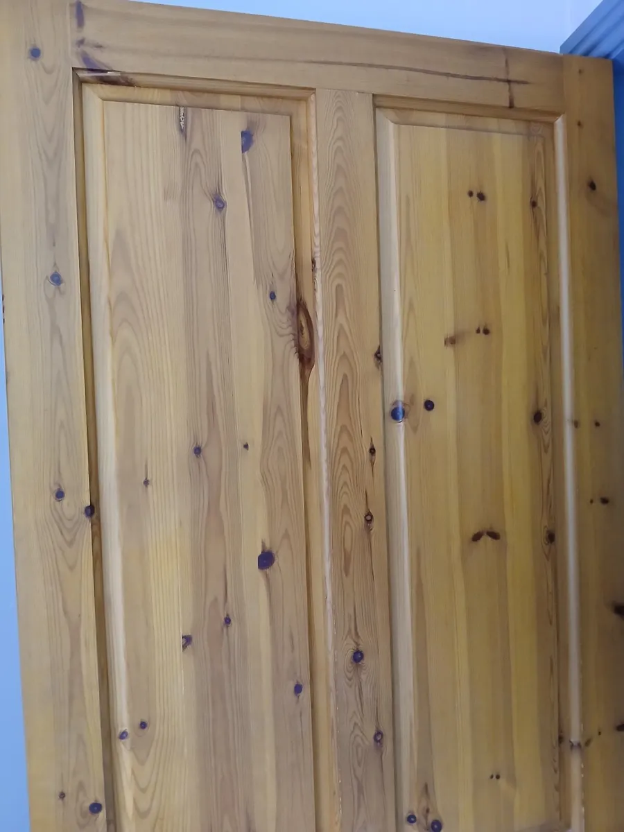 Solid pine interior door - Image 2