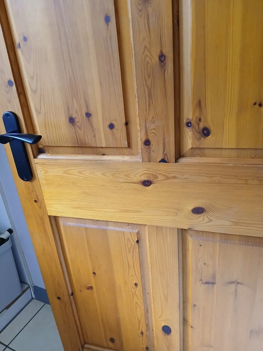 Solid pine interior door - Image 3