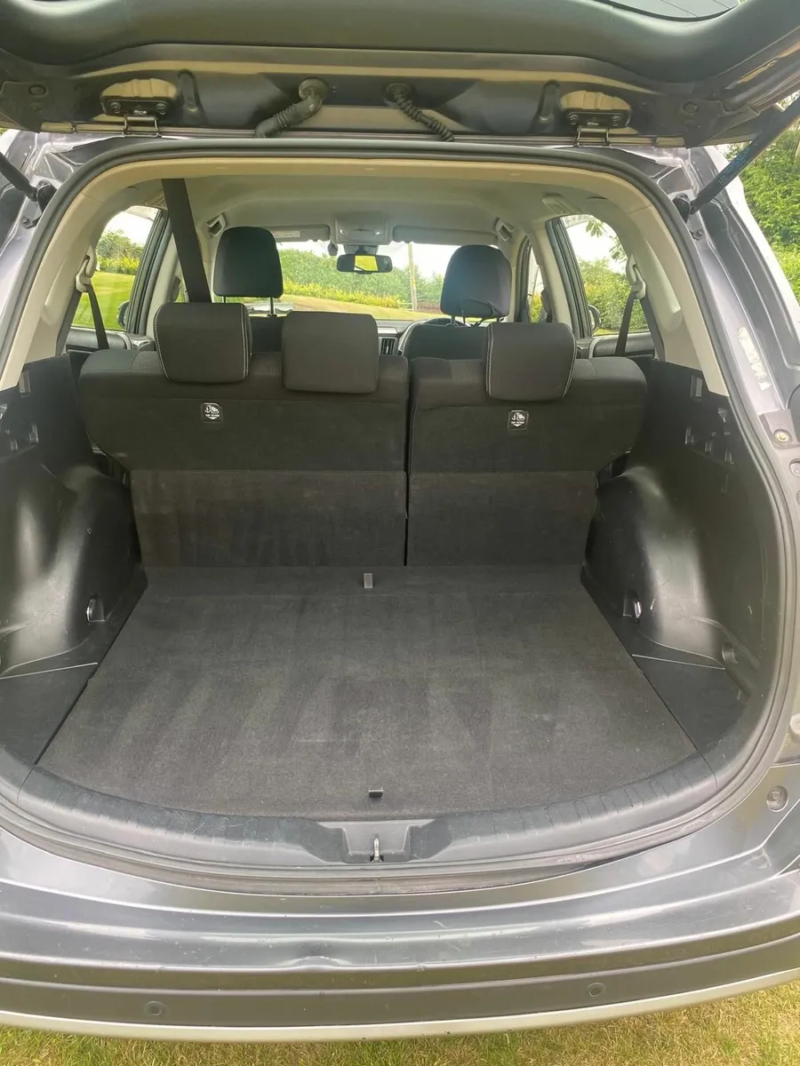 Toyota RAV4 2017 - Image 4