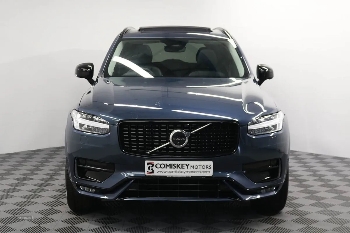 Volvo XC90 B5 Mhev Plus - Image 2