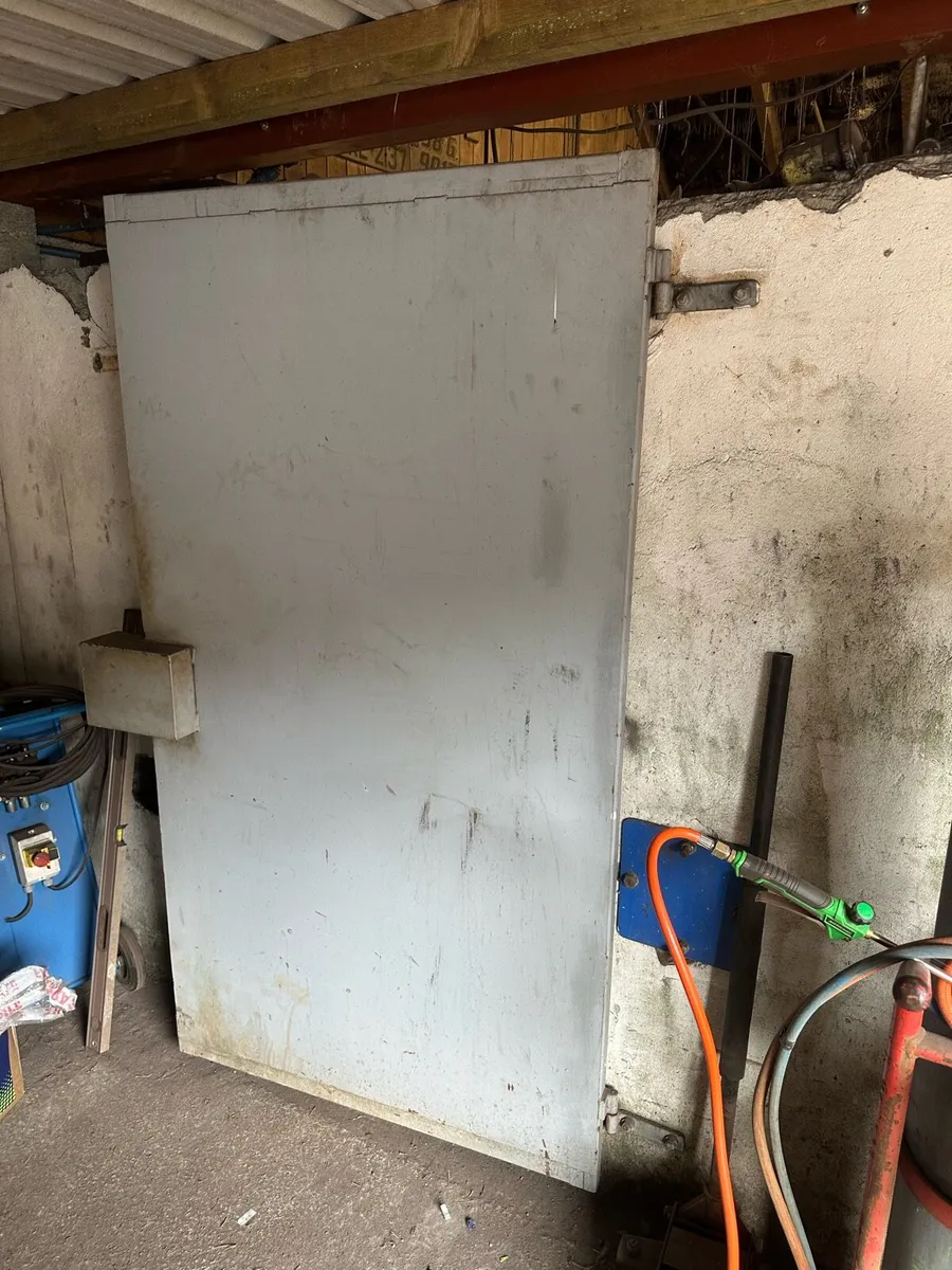 Steel door - Image 4