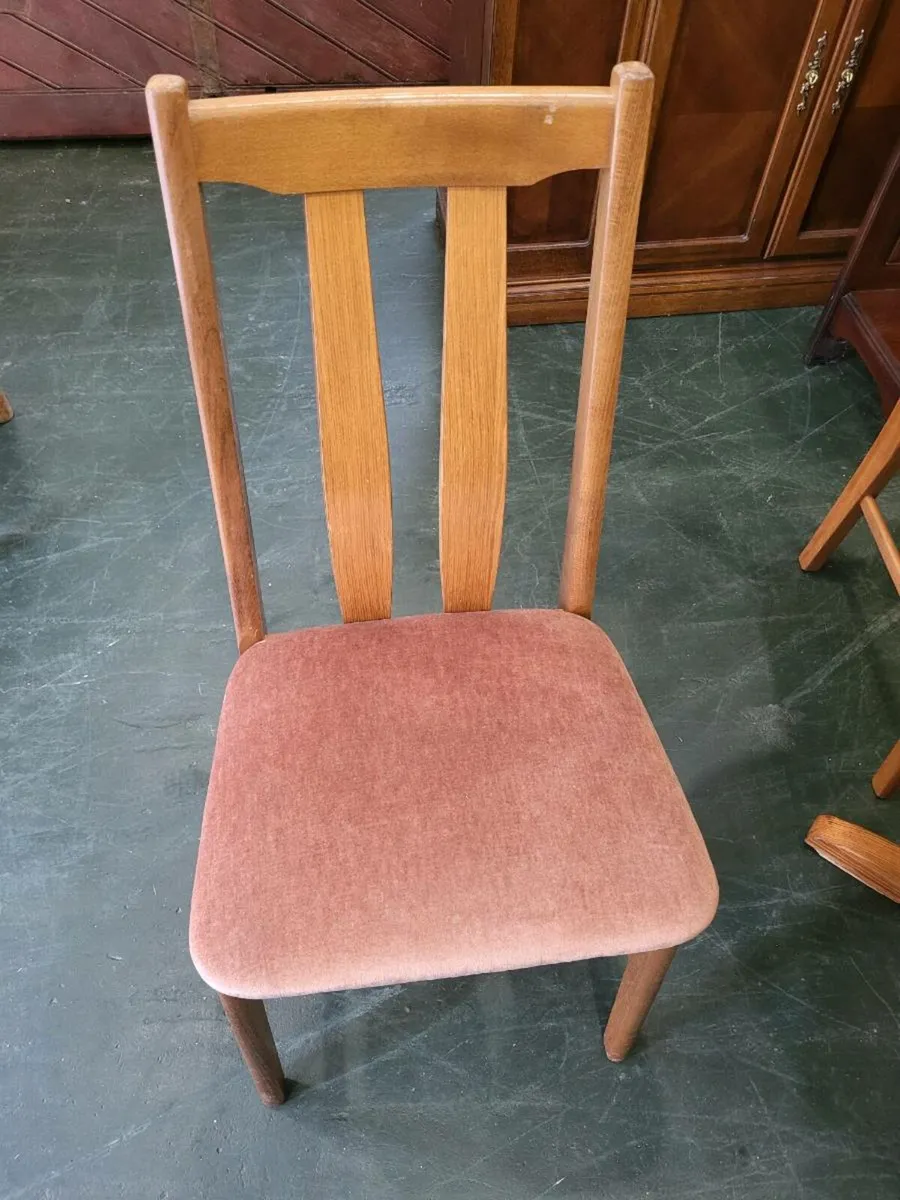 Solid pine Table and 4 chairs - Image 4