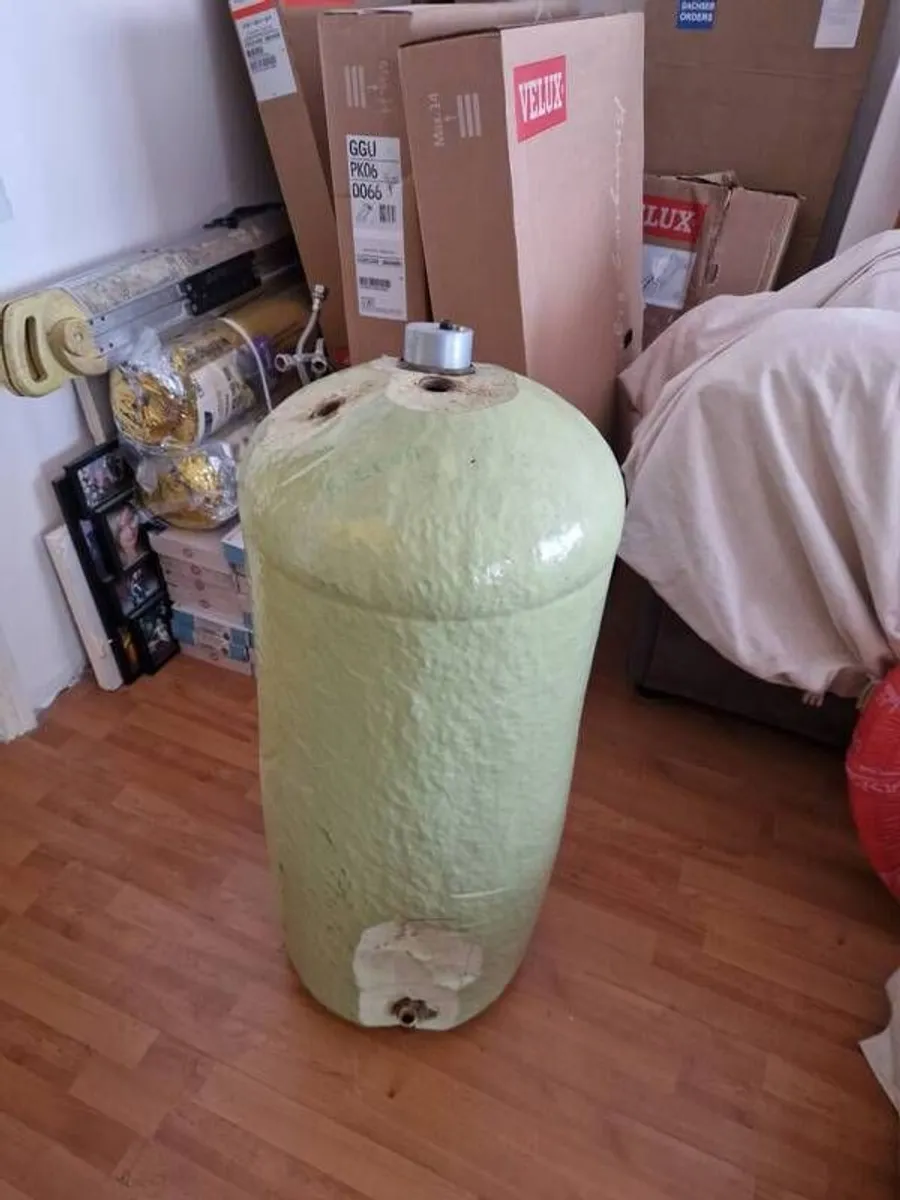 Hot Water Cylinder + Immersion - Image 4