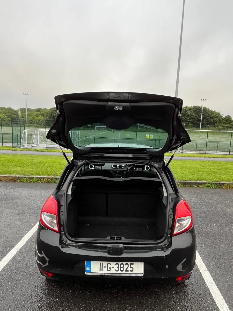 Clio 2011 1.2 petrol, 170000km, NCT just passed - Image 3
