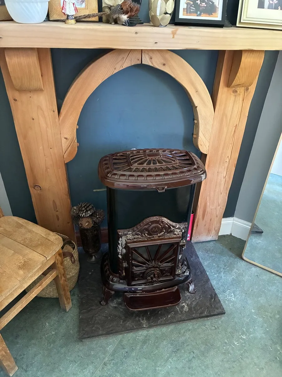 Solid fuel stove - Image 1