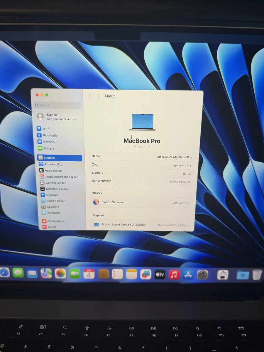 MacBook Pro 16" M1 Pro 16GB/512SSD/261c - Image 2