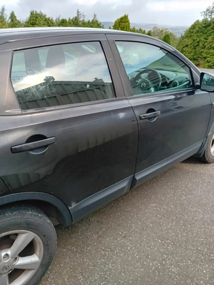 Nissan Qashqai 2009 - Image 1