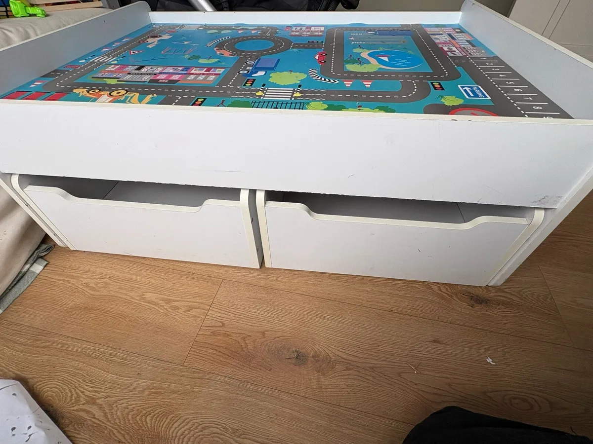 Kids Play Table - Image 2