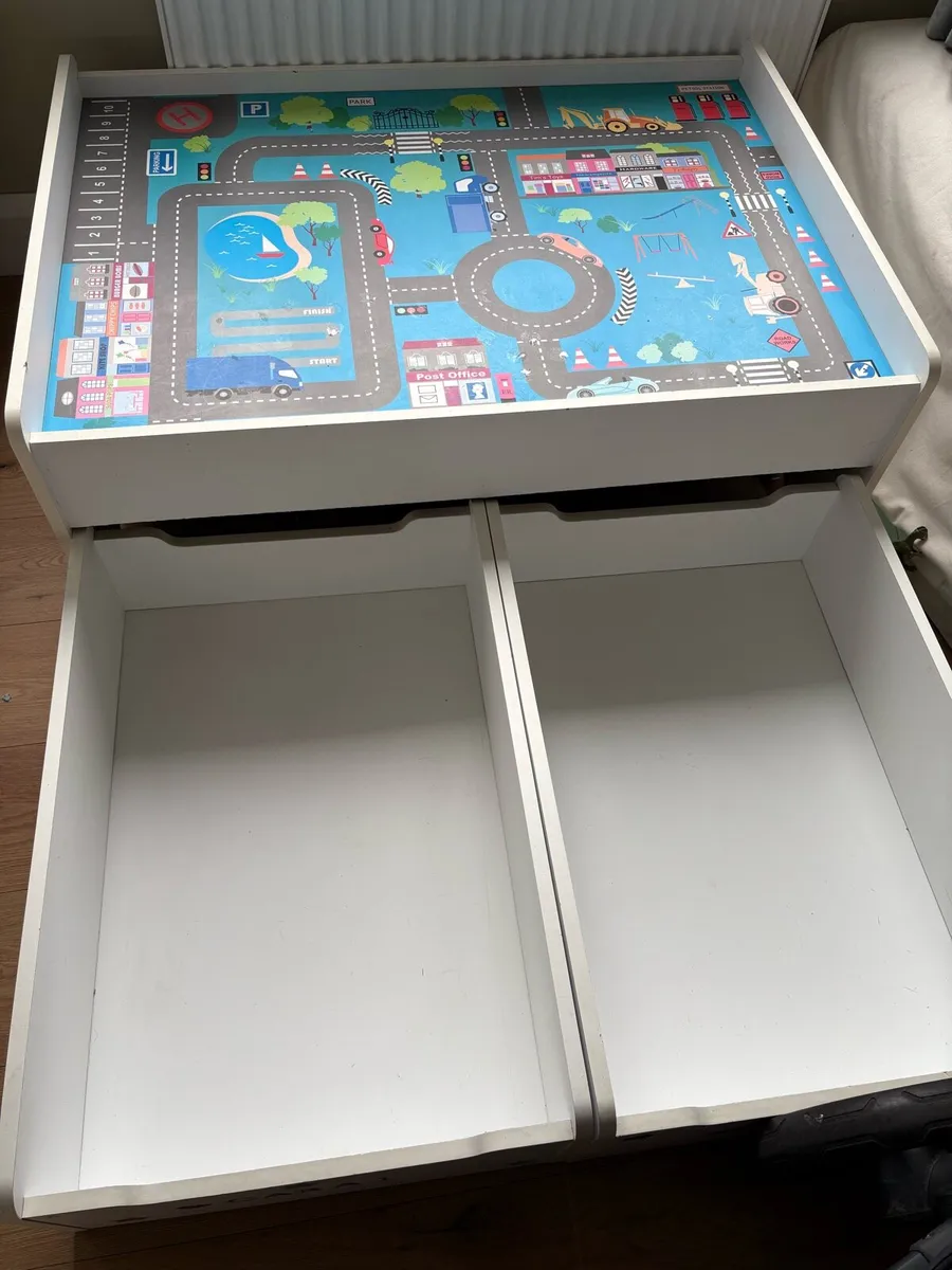 Kids Play Table - Image 3