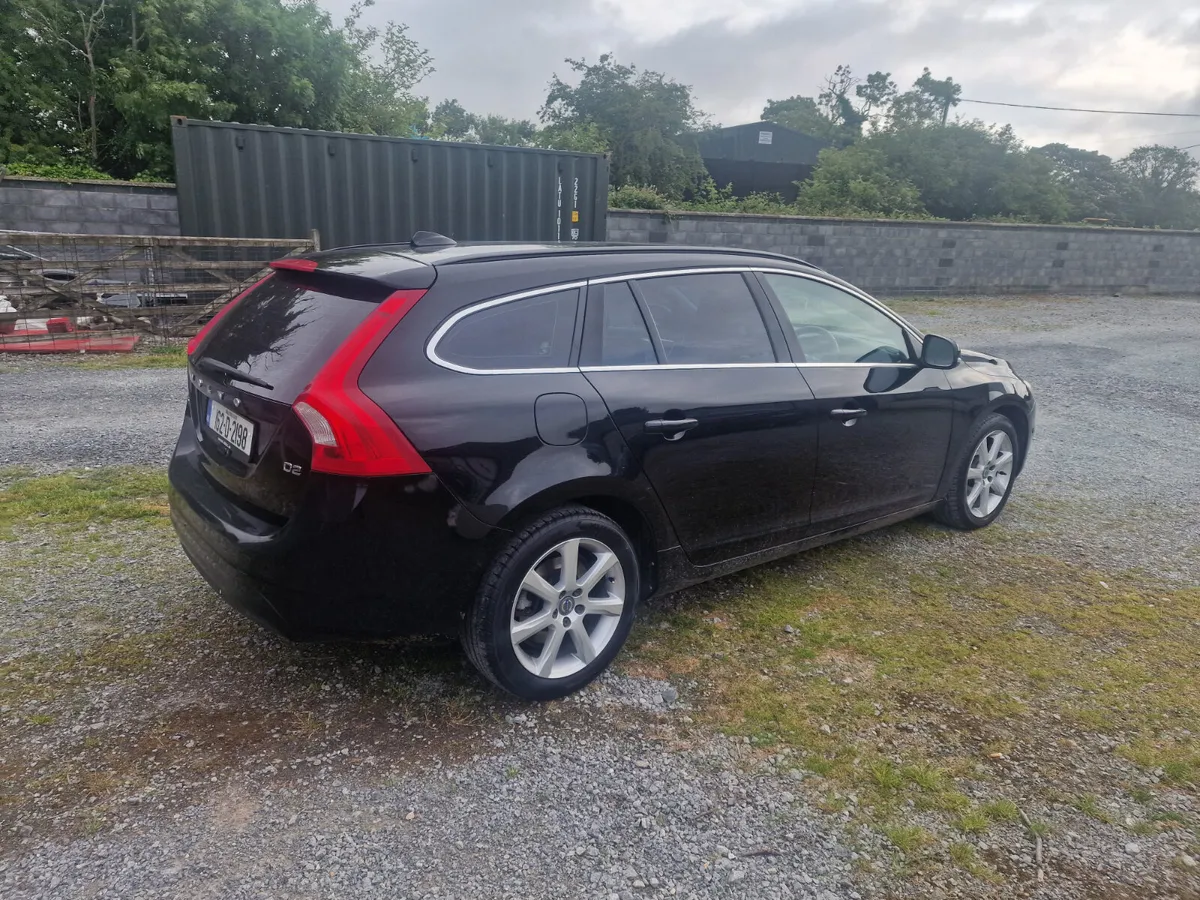 16 Volvo V60 2.0 D2 .. NCT 2027 - Image 2