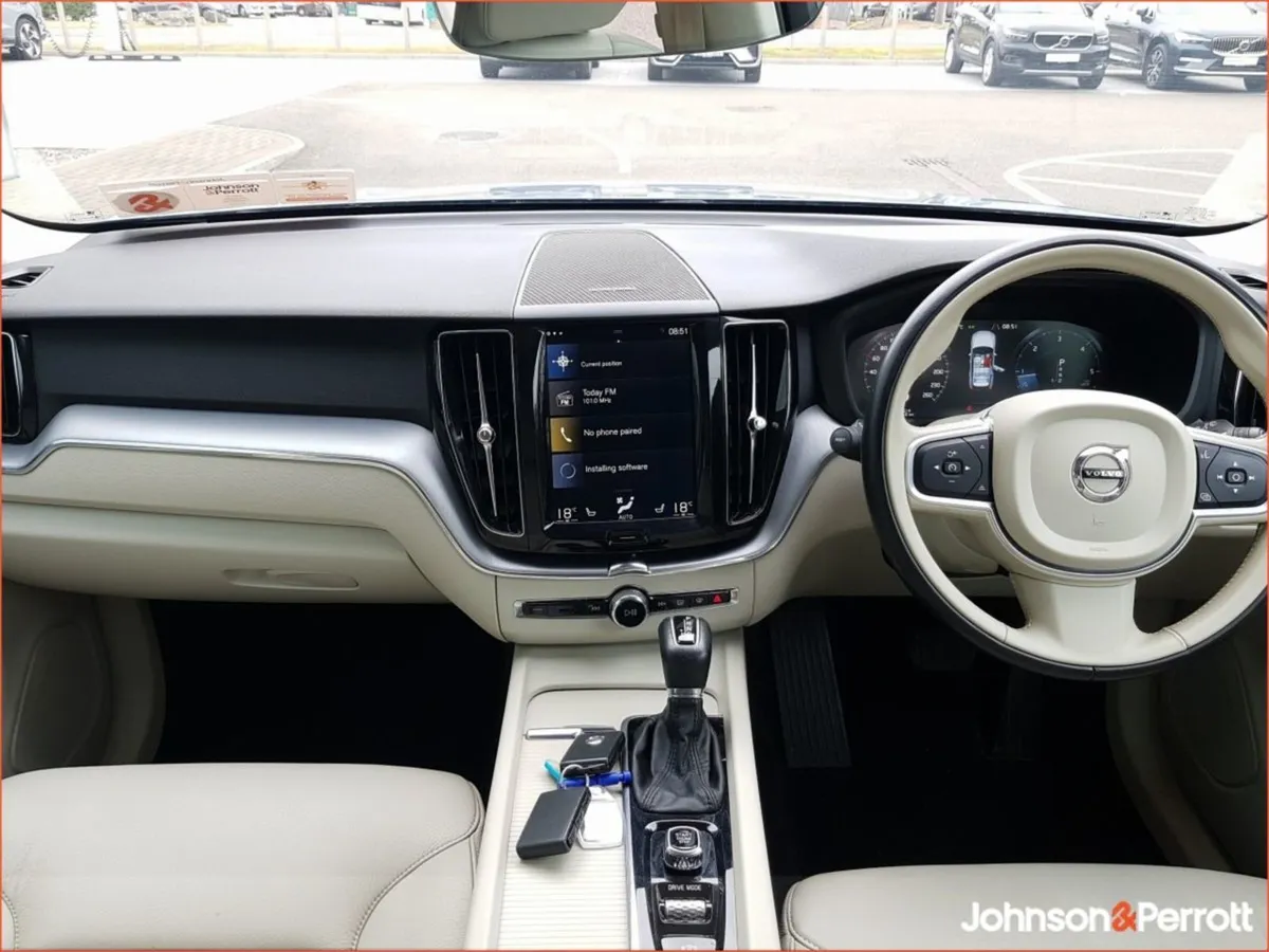Volvo XC60 D4 190hp Momentum Auto (rear Camera / - Image 3