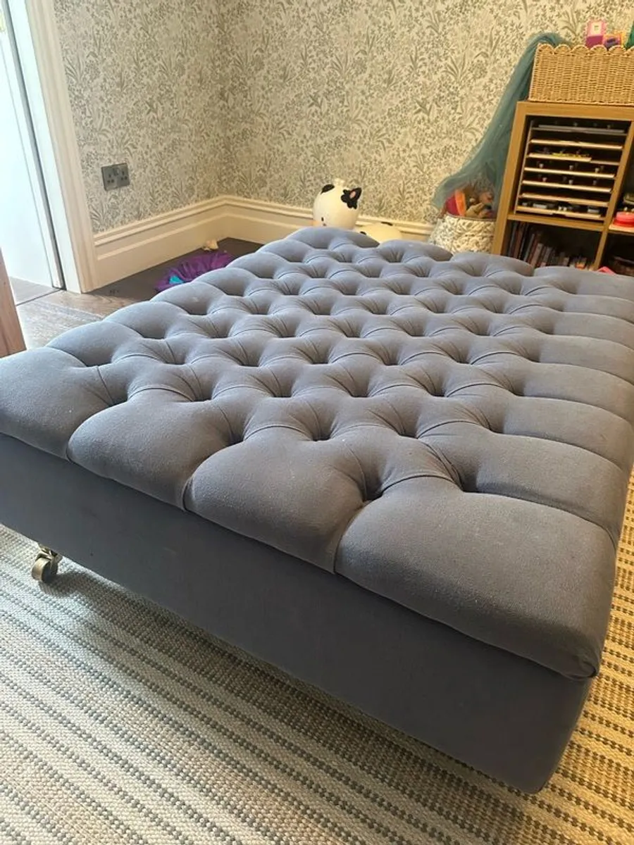 deep button ottoman - Image 3