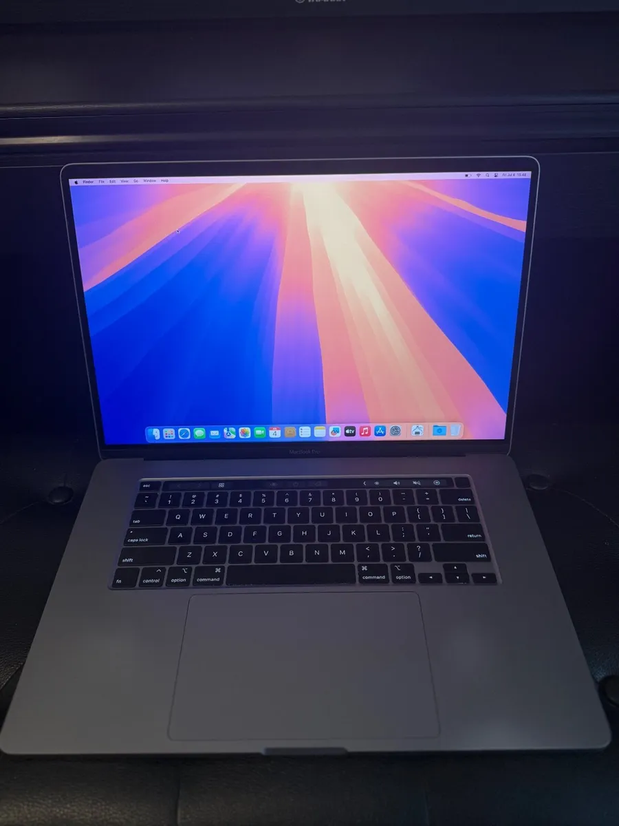 MacBook Pro 16" 2019 i7/16GB/512SSD/AMD4GB/382c - Image 1