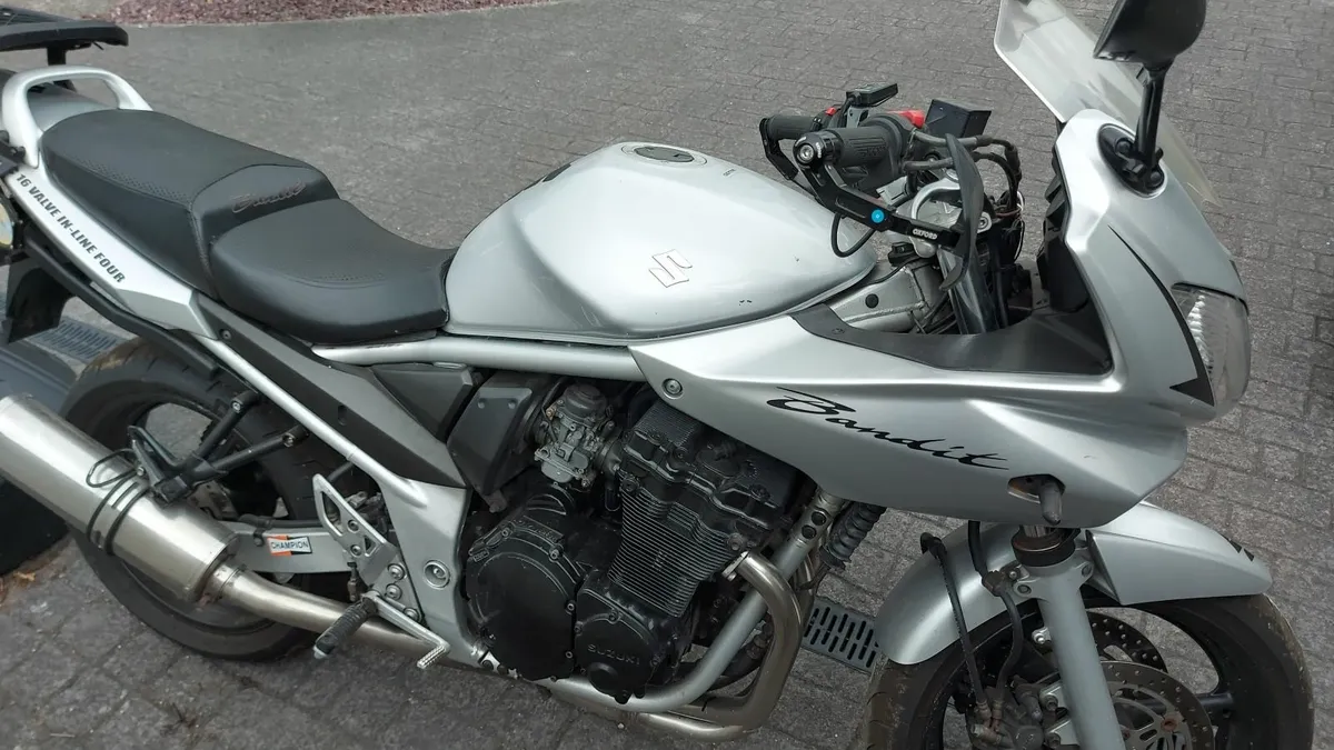 Suzuki Bandit 650 - Image 4