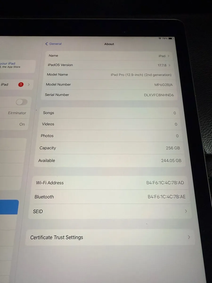 iPad Pro 12.9inch 2nd Generation 256GB Wifi - Image 2