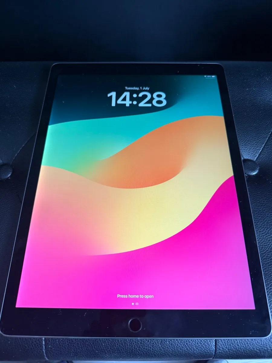 iPad Pro 12.9inch 2nd Generation 256GB Wifi - Image 1