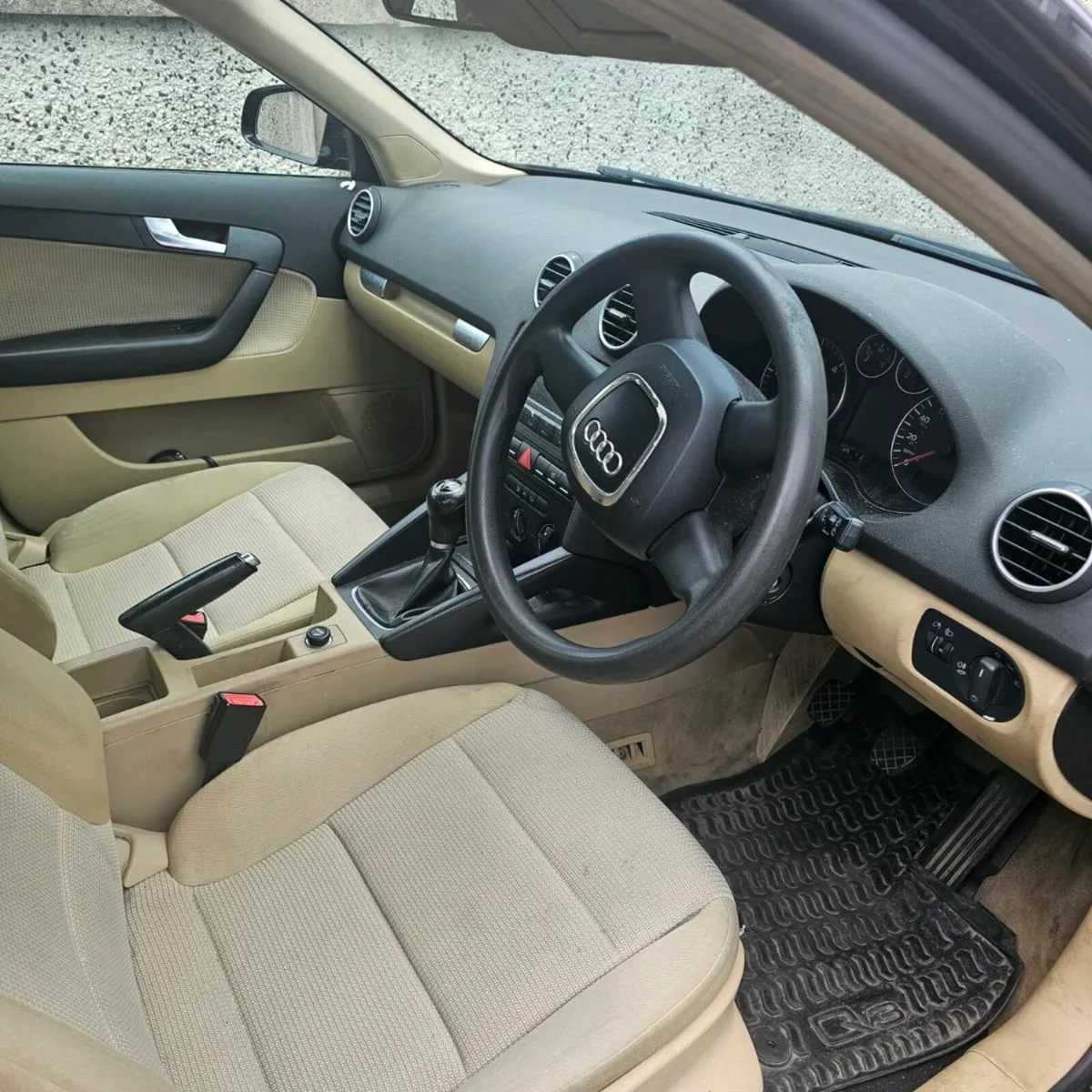 Selling car - Image 1