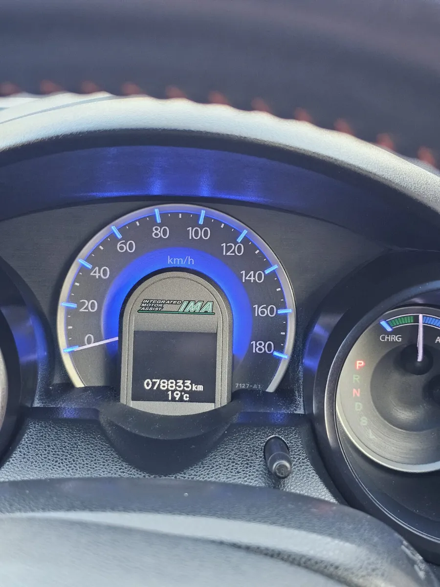 Honda Fit 2013 Automatic Hybrid - Image 2