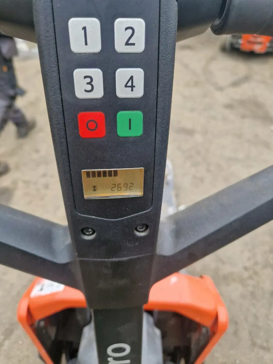 Power pallet truck toyota lhe130/150 - Image 2