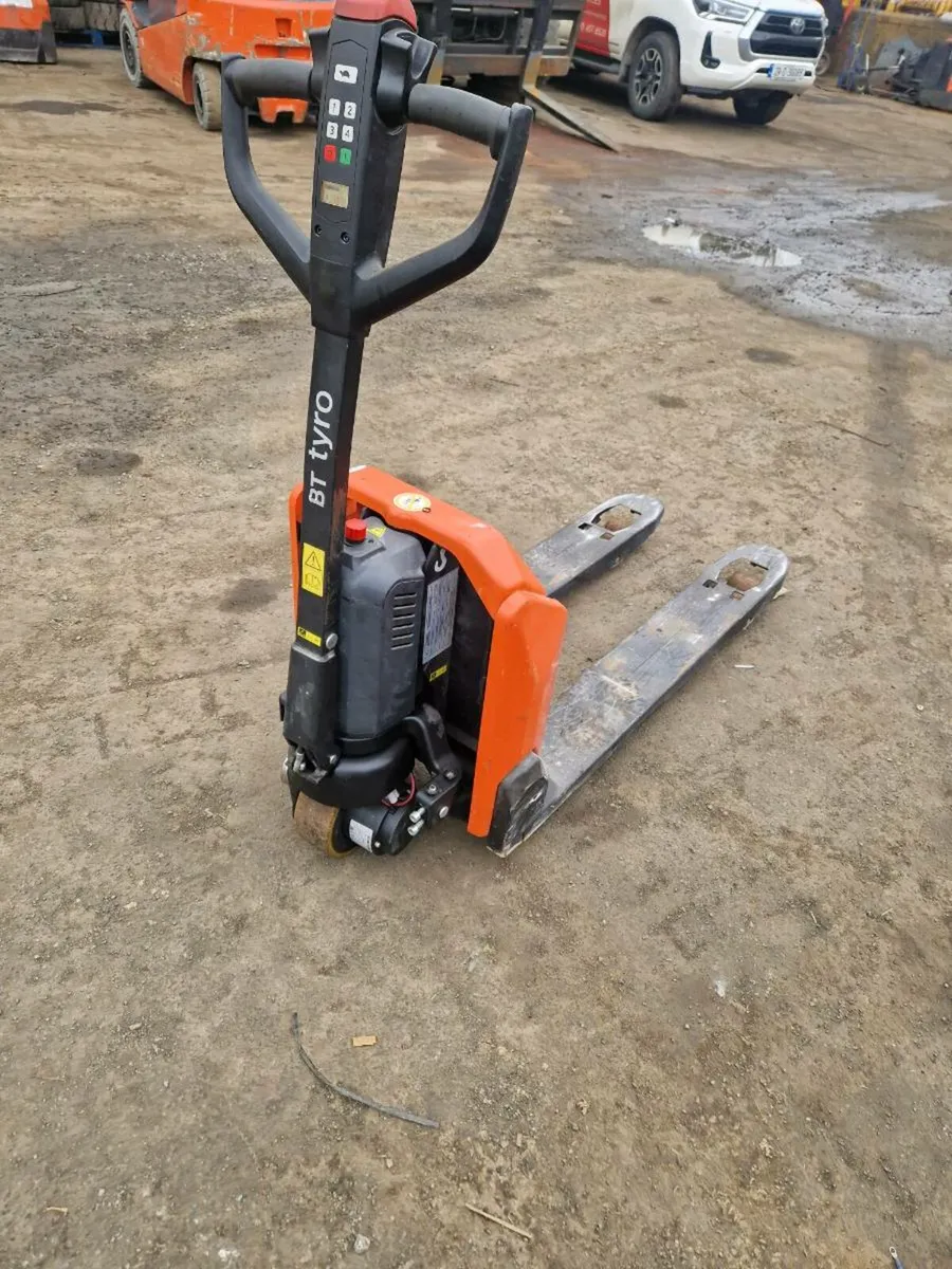 Power pallet truck toyota lhe130/150 - Image 3