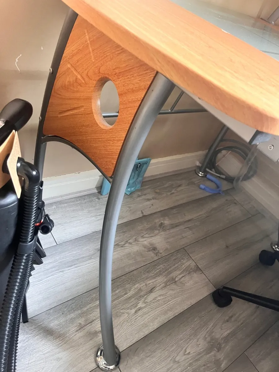 Home office / study desk - Image 1