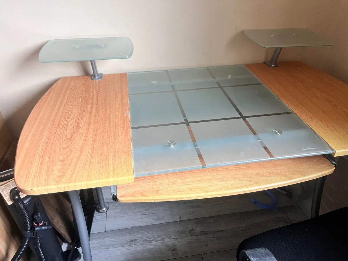 Home office / study desk - Image 4