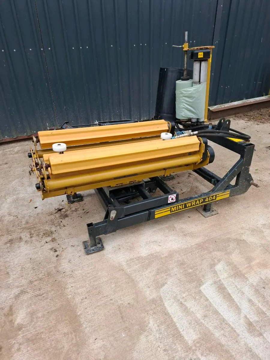 Tanco 404 mini bale wrapper - Image 4