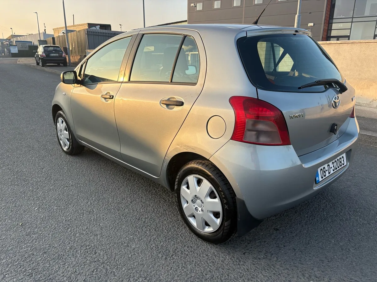 2008 Toyota Yaris Manual - Image 4