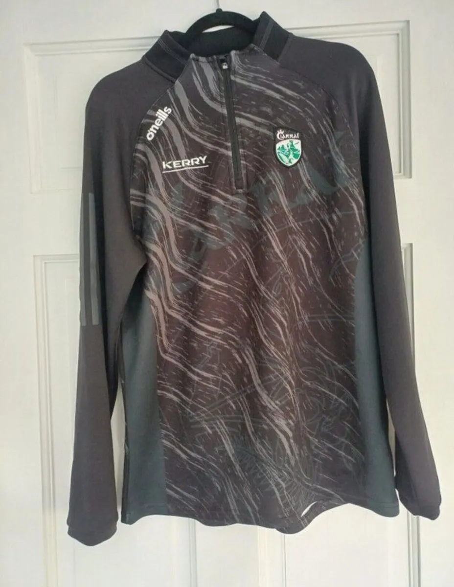 GAA Half Zip