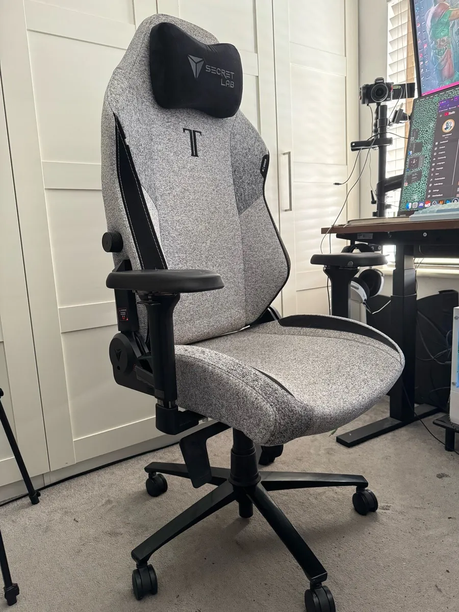 Secretlab Titan Evo Gaming Chair - Image 1
