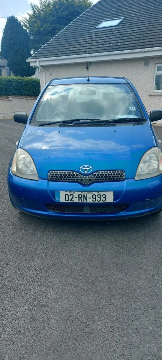 2002 Toyota Yaris - Image 1