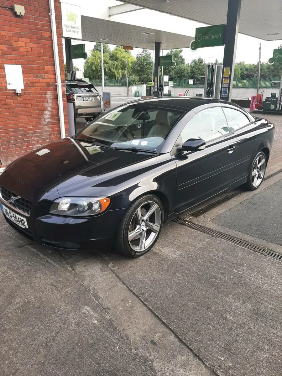 Volvo c70 2006 convertible - Image 1