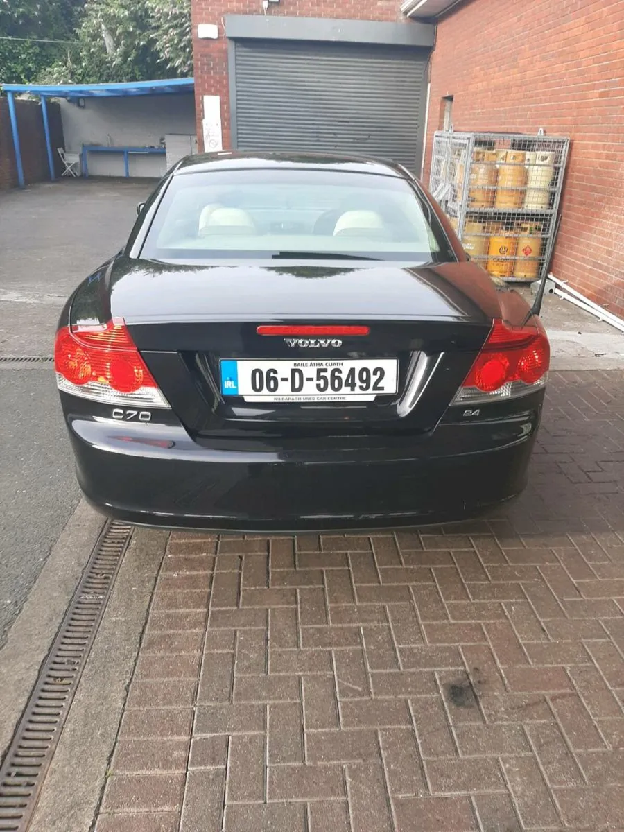 Volvo c70 2006 convertible - Image 3