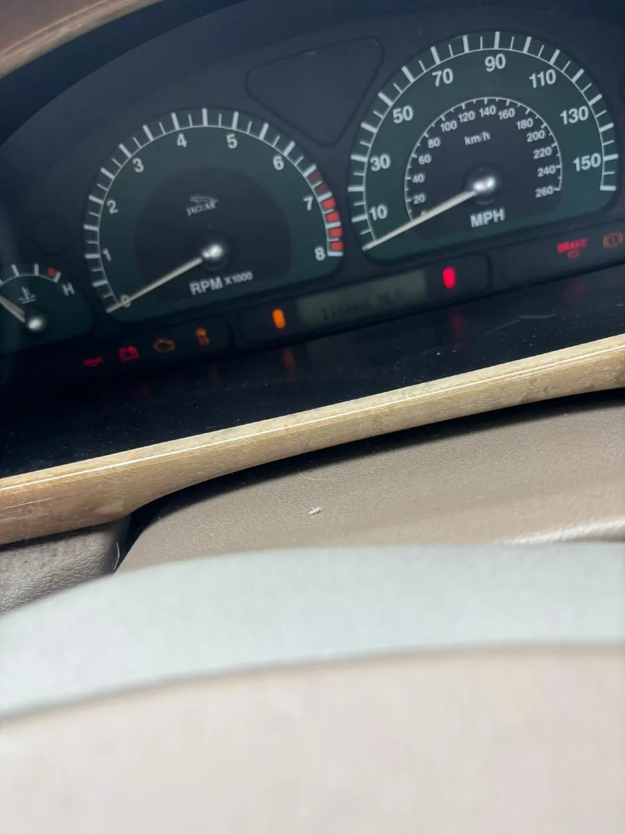 S Type Jag - Image 3