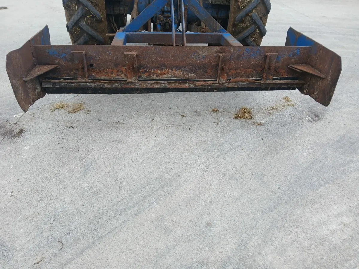 Tractor Scraper - Image 1