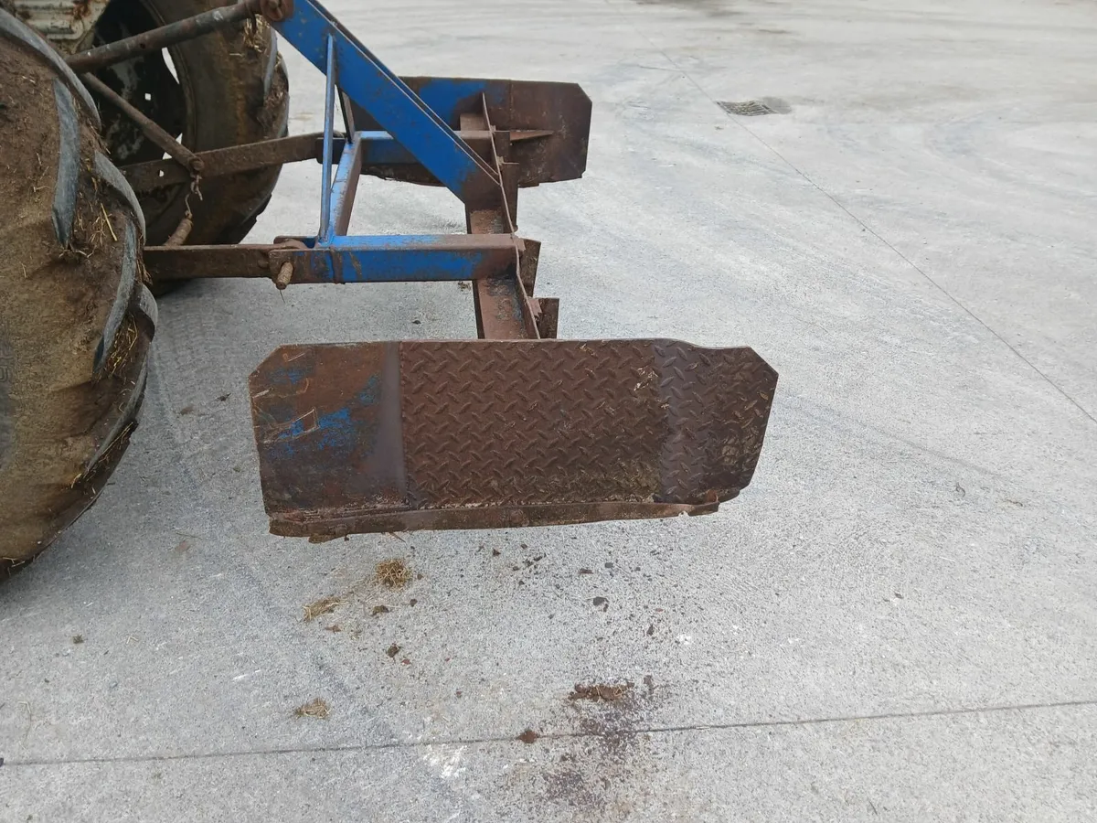 Tractor Scraper - Image 3