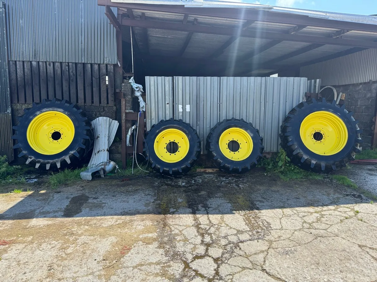 Tractor rims and tyres - Image 1