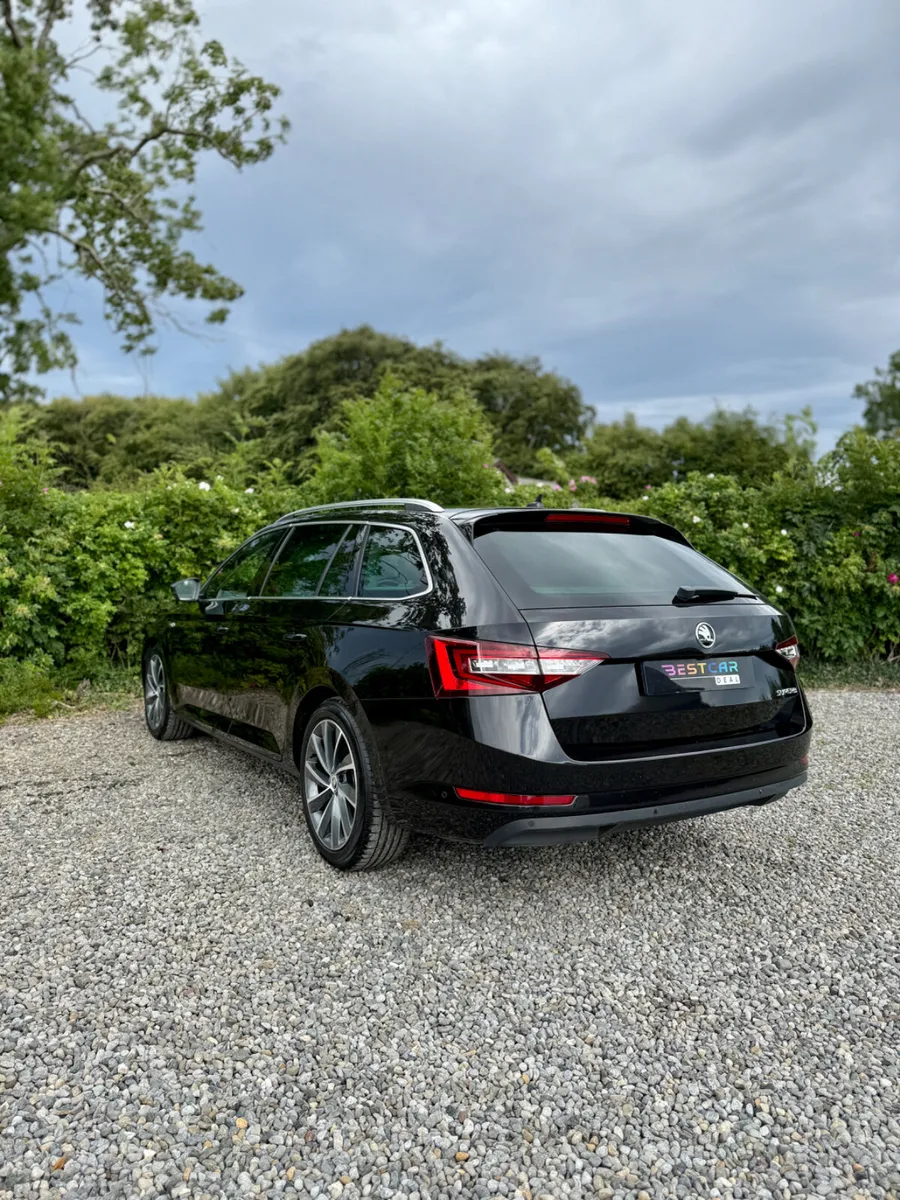2016 Skoda Superb 2.0 Tdi 190 Lauran & Klement - Image 4