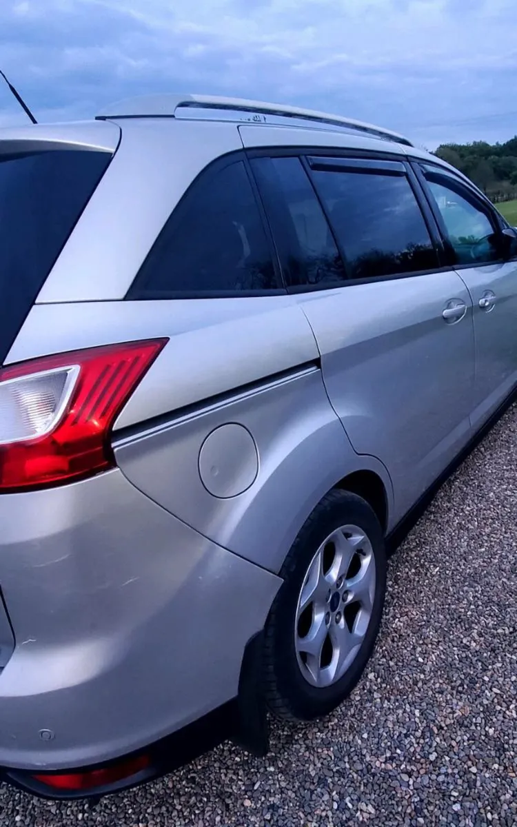 7 seats ford Cmax 2014 - Image 2