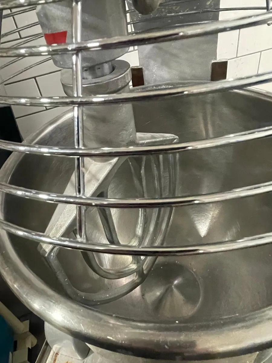 Commercial Food Mixer - Image 3