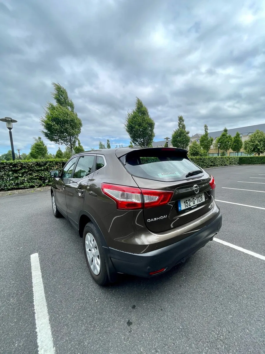 Nissan Qashqai Automatic - Image 4