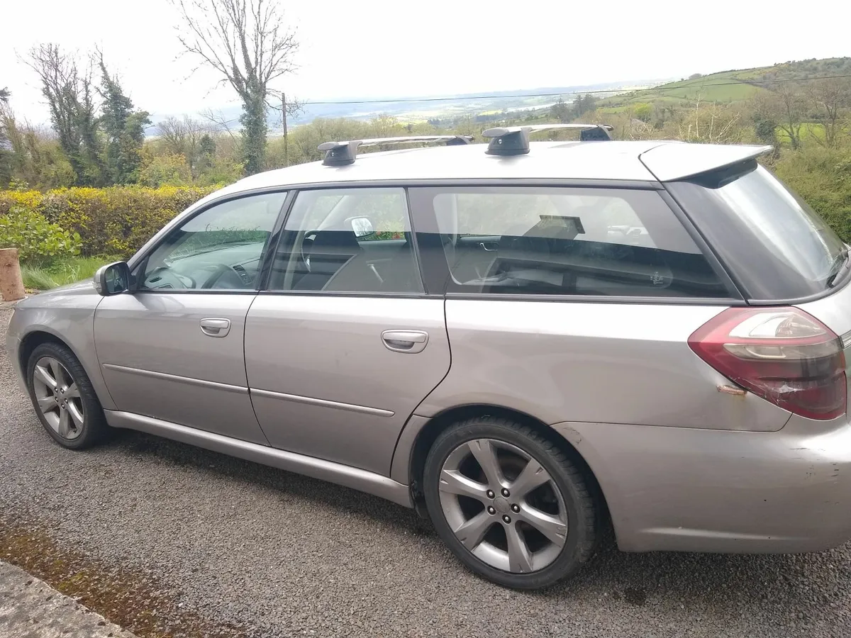 Subaru Legacy estate 2.0D - driving, needs work - Image 3