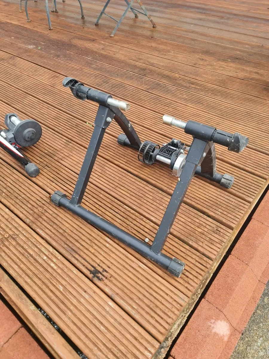 Turbo trainer x 2 - Image 4